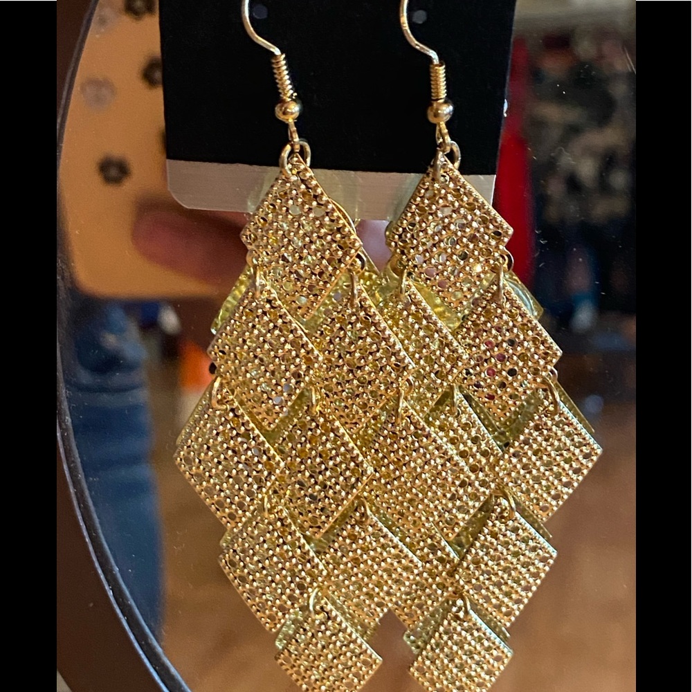 Hollow Diamond Shape Earrings